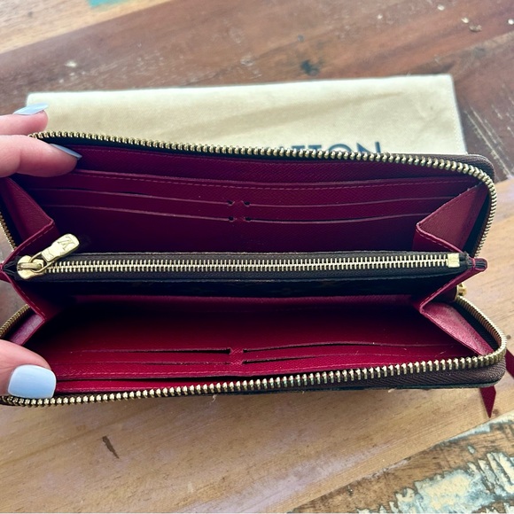 Louis Vuitton Clemence fushcia wallet. NWOT - Picture 2 of 4